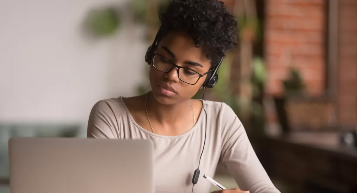 campus-learning-vs-online-learning